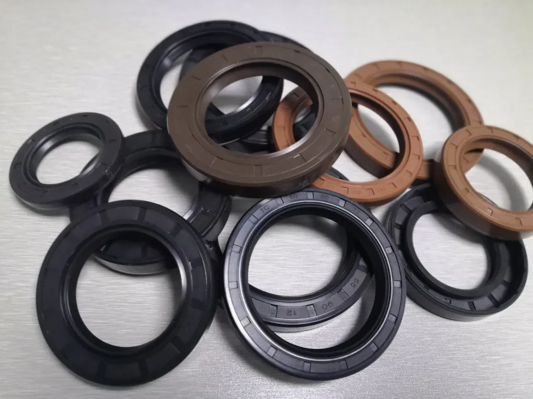 Metric Oil Shaft Rubber Seal Double Lip NBR FKM Tc HTC Tb Ta Rubber Oil Seal for Cranshaft/Auto/Tractor/Valve/Hydraulic Pump Toyota Seals